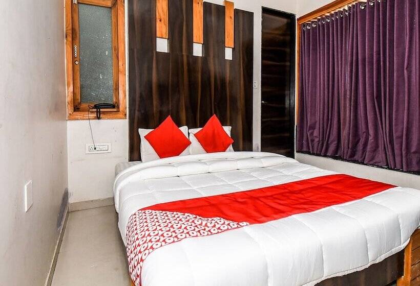 בית מלון כפרי Marwar Heritage By Oyo Rooms