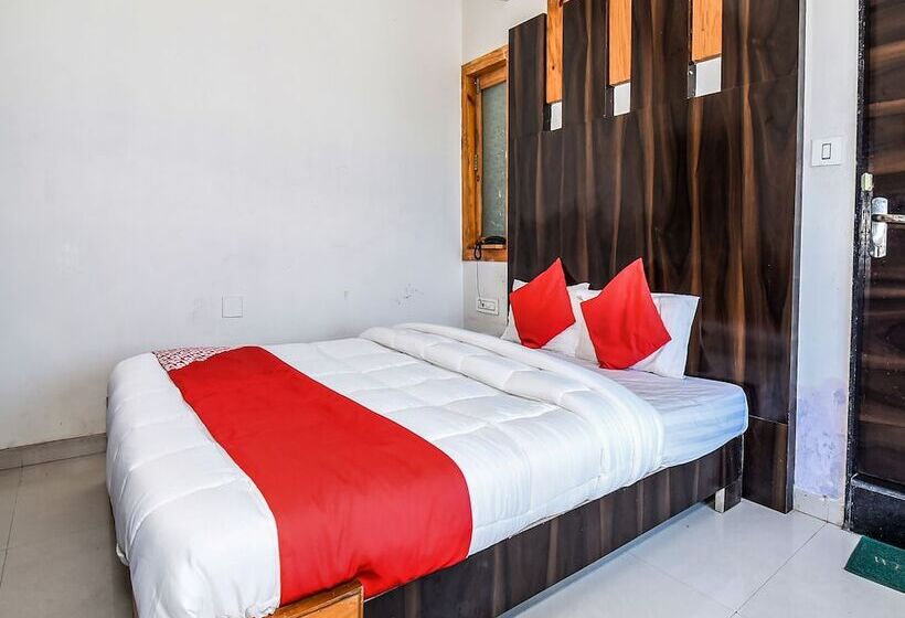 בית מלון כפרי Marwar Heritage By Oyo Rooms