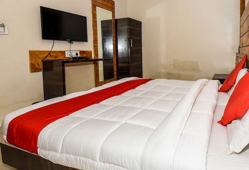 בית מלון כפרי Marwar Heritage By Oyo Rooms