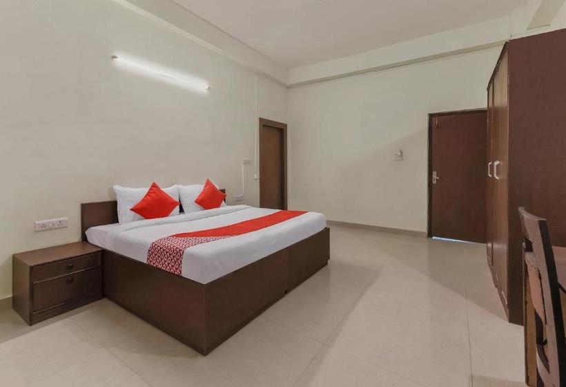 בית מלון כפרי Shakun Palace   Couple Friendly