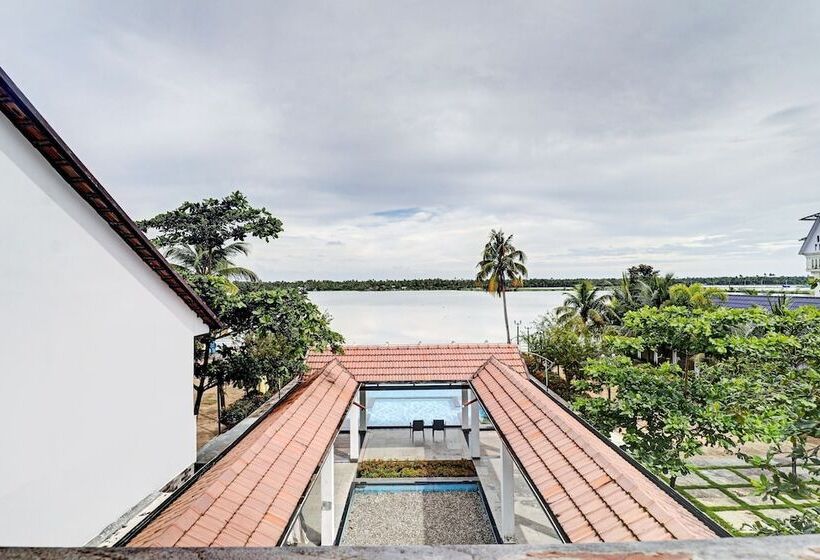 호텔 Townhouse Oak Edassery S Sealine Villa Stay
