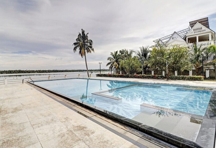 호텔 Townhouse Oak Edassery S Sealine Villa Stay