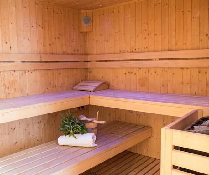 Отель Park Oasi