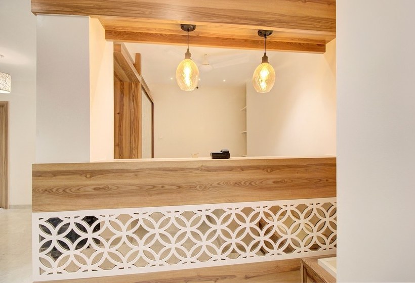 Hotel Radhika Ex By Oyo Rooms