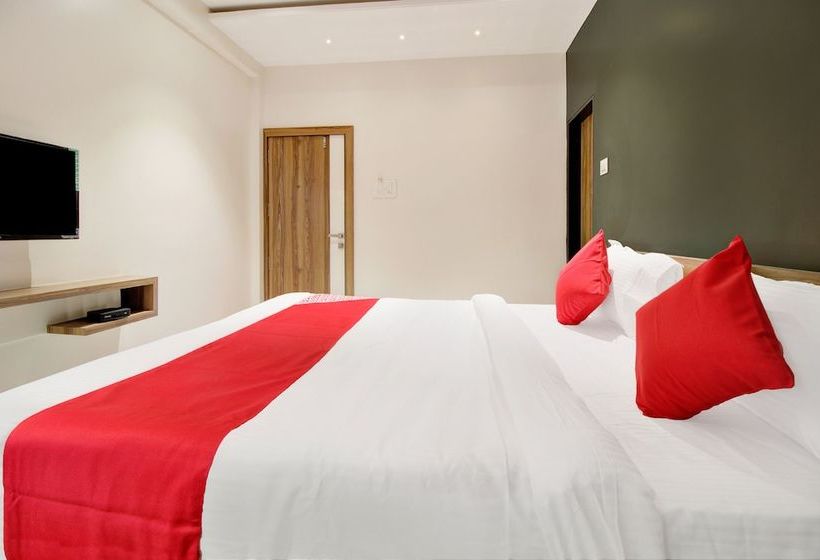 Hotel Radhika Ex By Oyo Rooms