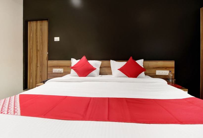 Hotel Radhika Ex By Oyo Rooms