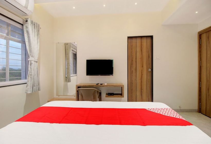 Hotel Radhika Ex By Oyo Rooms