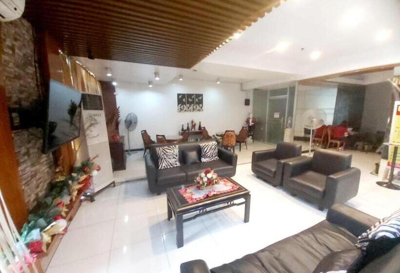 Cosmo Hotel Espana Near Ust