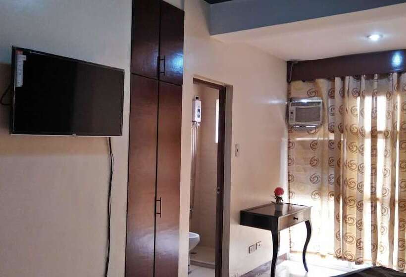 Cosmo Hotel Espana Near Ust