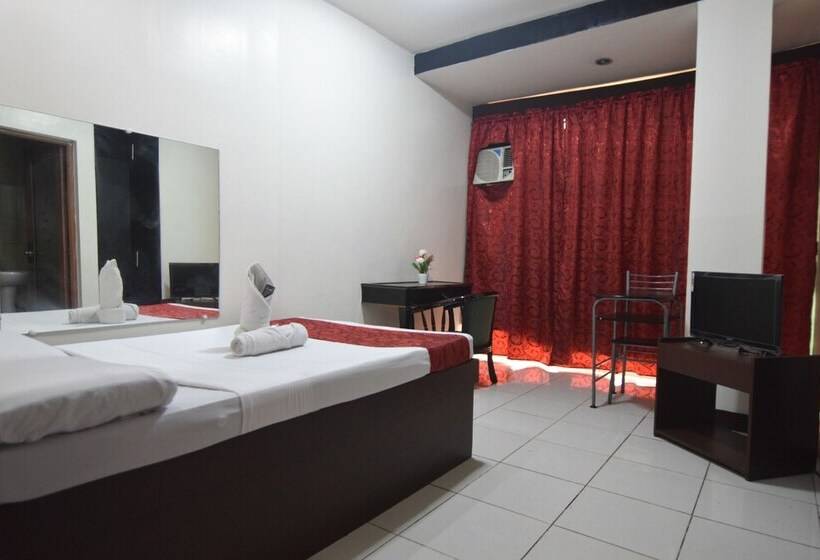 Cosmo Hotel Espana Near Ust