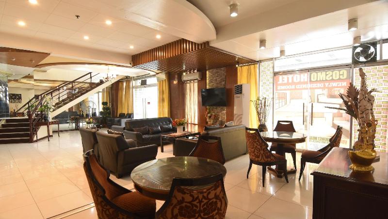 Cosmo Hotel Espana Near Ust