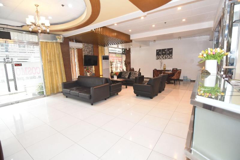 Cosmo Hotel Espana Near Ust