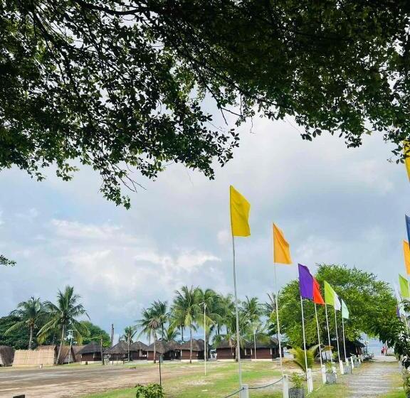 هتل Samba Bluewater Resort