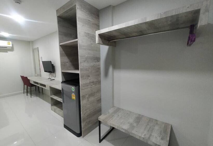 هتل Sattahip 9 Boutique