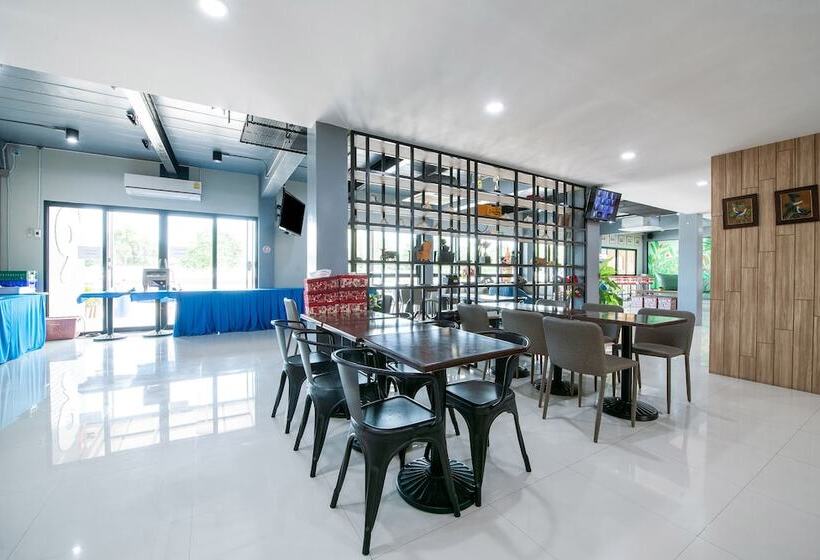 هتل Sattahip 9 Boutique