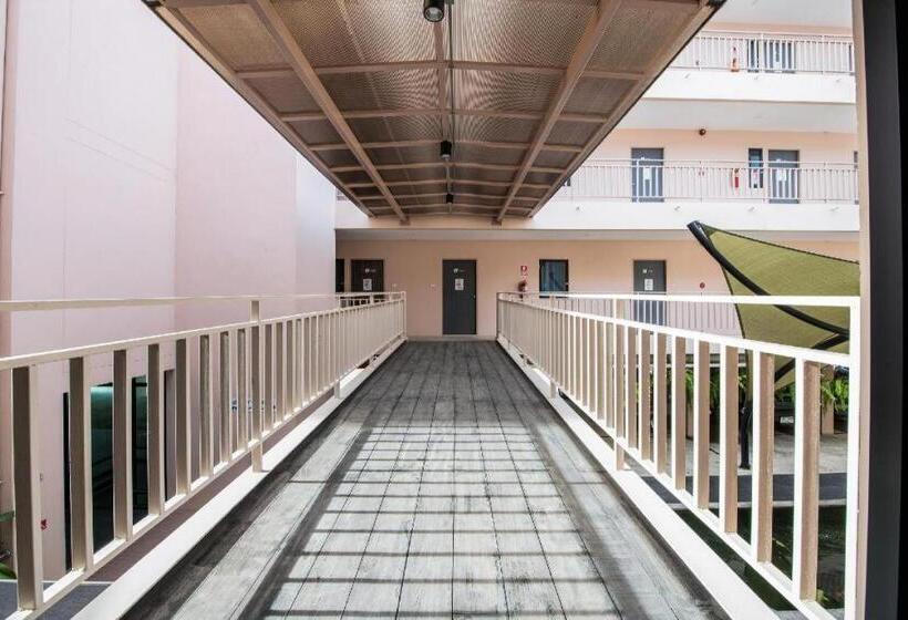 هتل Sattahip 9 Boutique