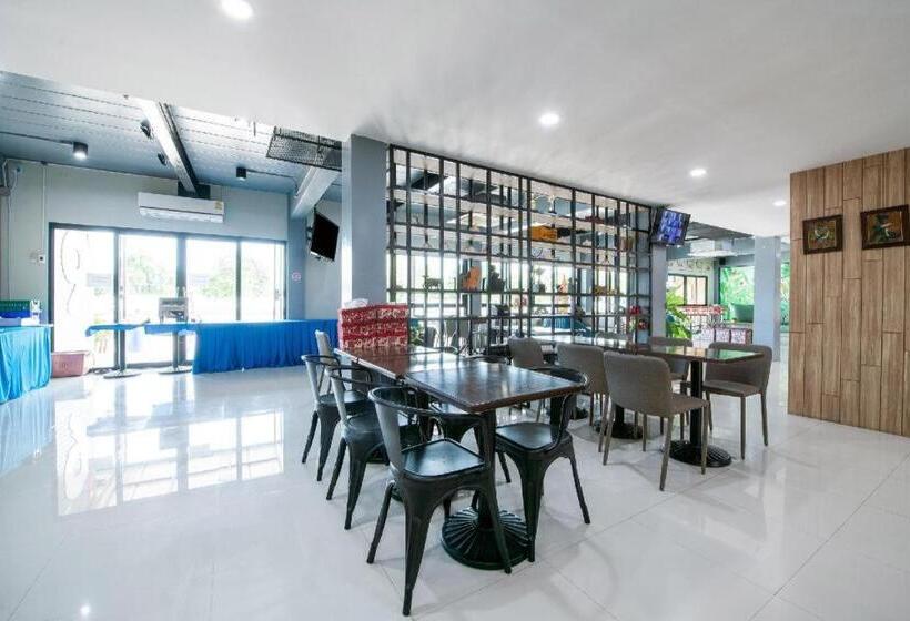 هتل Sattahip 9 Boutique