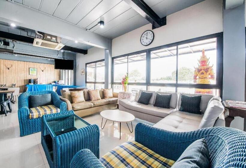 هتل Sattahip 9 Boutique