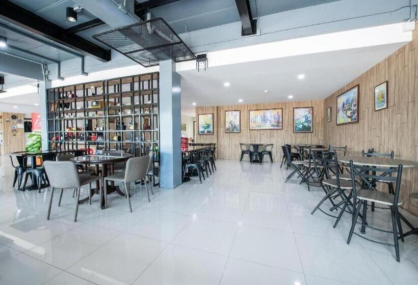 هتل Sattahip 9 Boutique