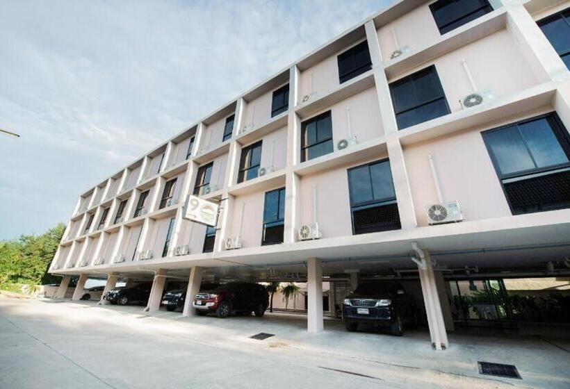 هتل Sattahip 9 Boutique