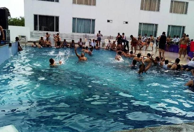 בית מלון כפרי Rubystone Shiv Vilas Palace