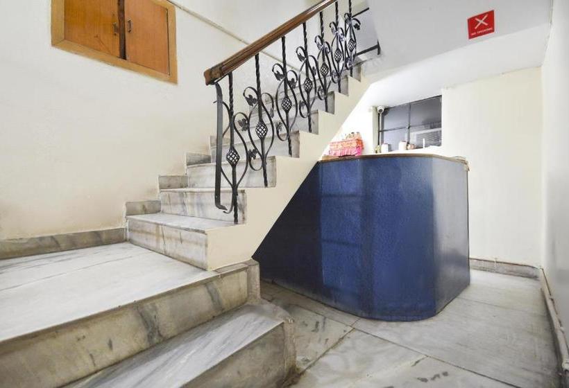 Отель Spot On 45616  Welcome Plaza