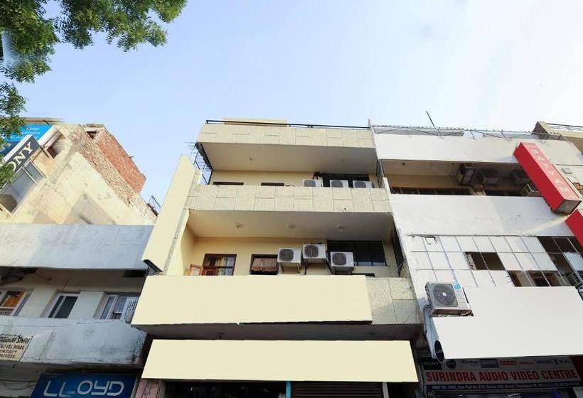 Отель Spot On 45616  Welcome Plaza