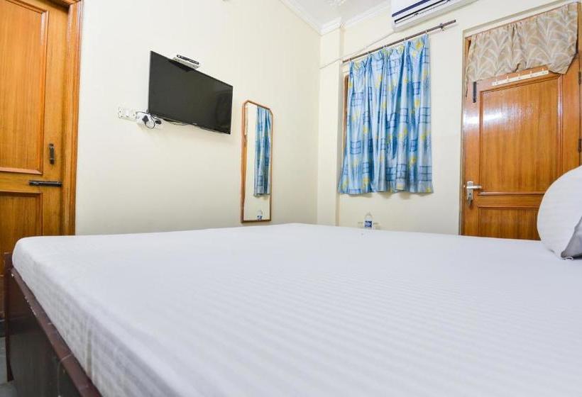 Отель Spot On 45616  Welcome Plaza