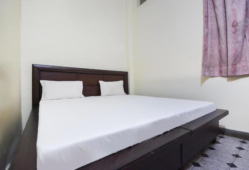 Отель Spot On 45616  Welcome Plaza