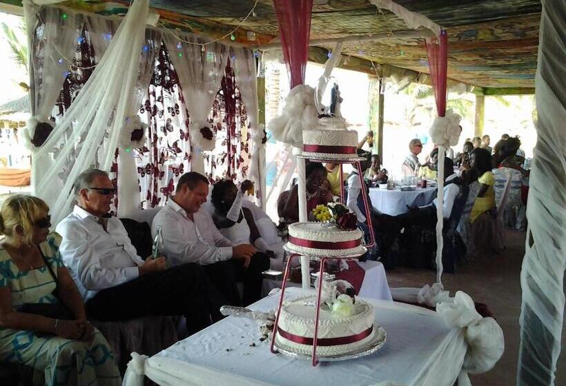 Kunta Kinteh Beach Complex