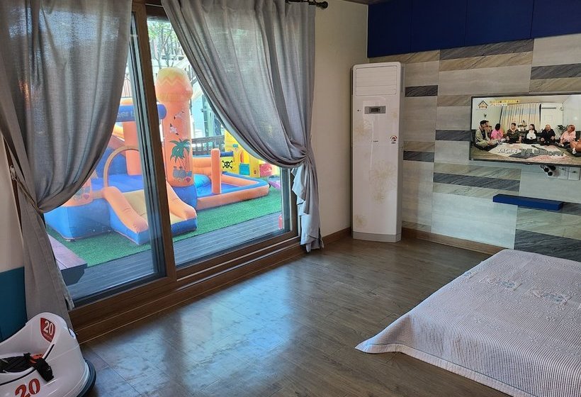 Modern House Pension