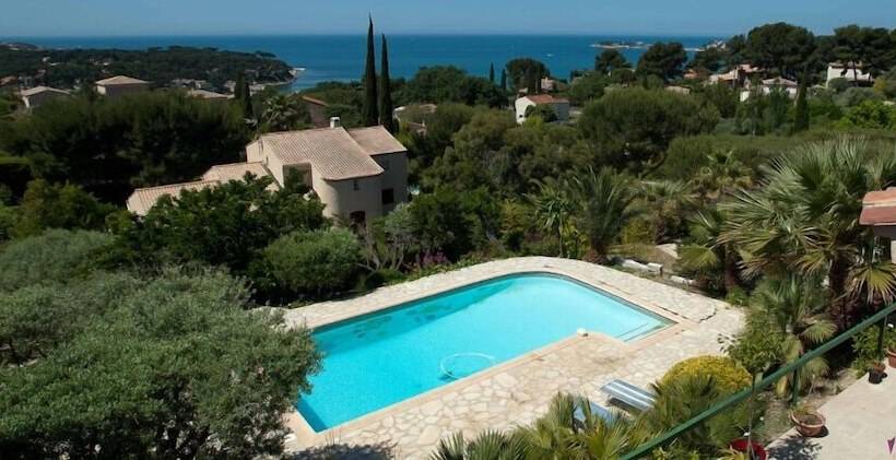 Пансион La Villa Sanary Sur Mer