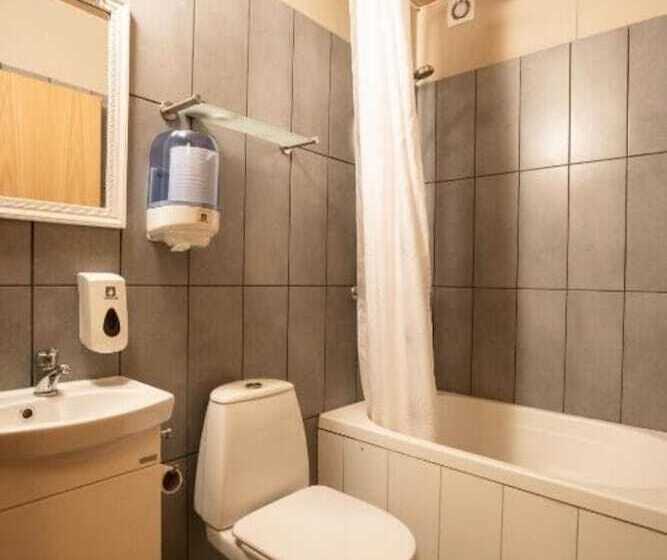 پانسیون Litlabjarg Guesthouse