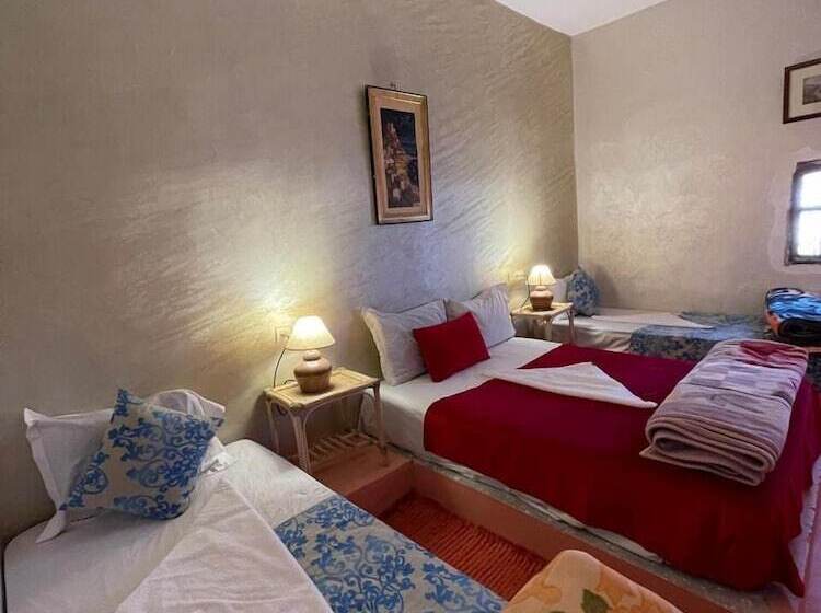 پانسیون Maison Salwa