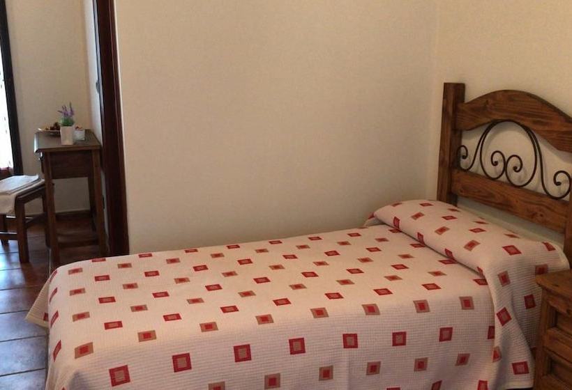 פנסיון Molino Solapeña