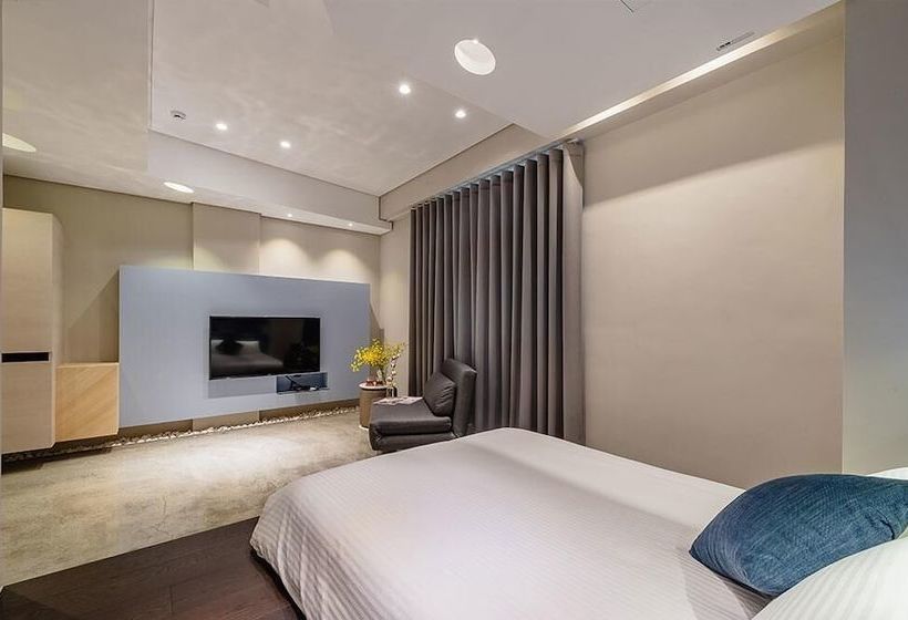 بنسيون Night Home