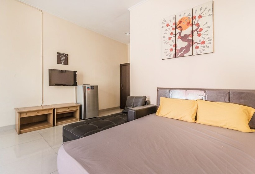 Пансион Oyo Flagship 1462 Hunian Tinggal Megarich Sws