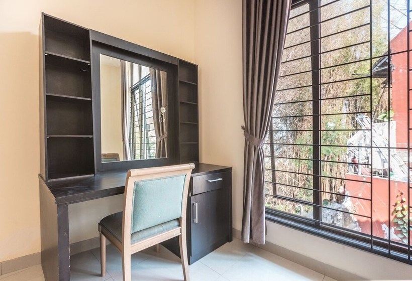 Пансион Oyo Flagship 1462 Hunian Tinggal Megarich Sws