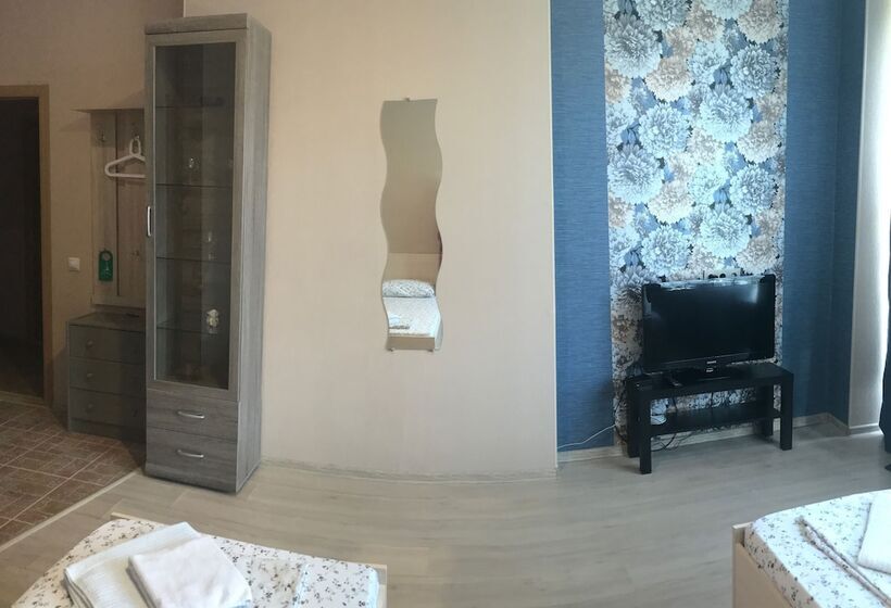 펜션 U Aeroporta Mini