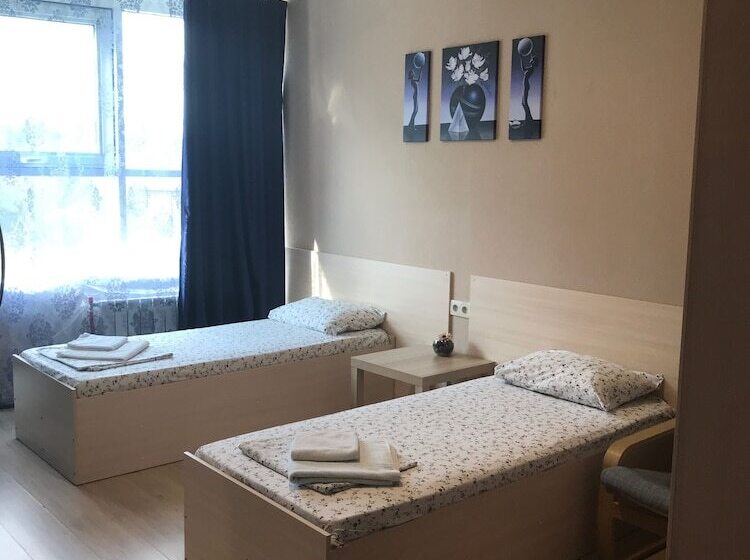 펜션 U Aeroporta Mini