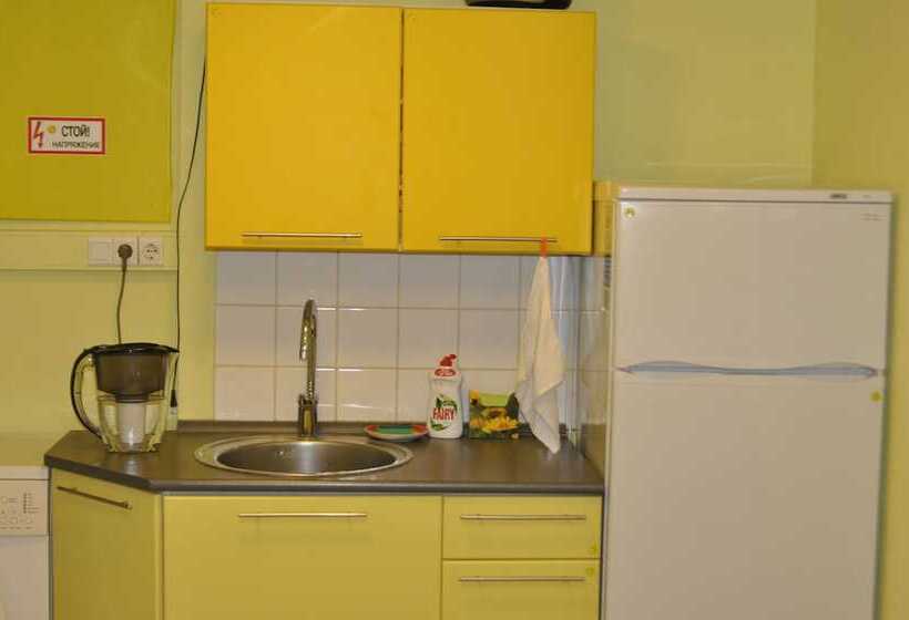 Sunny World Dekabristov Hostel