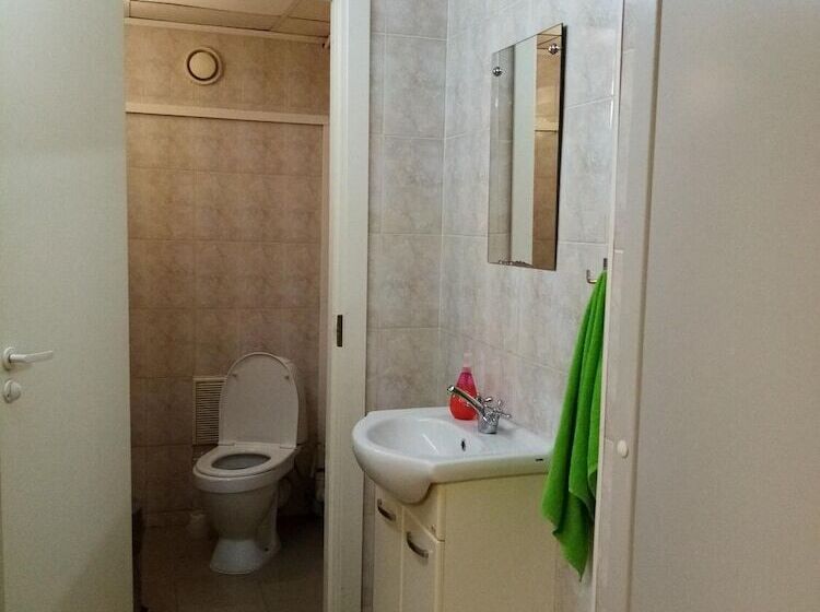 Sunny World Dekabristov Hostel