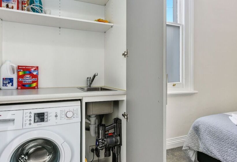 Trinity Hill Apartments