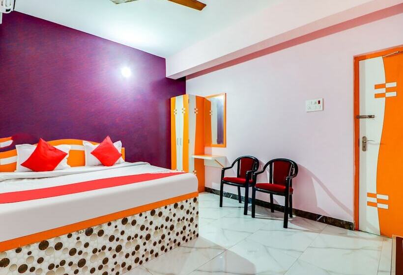 Triotel Hotels And Banquets Opc By Oyo Rooms