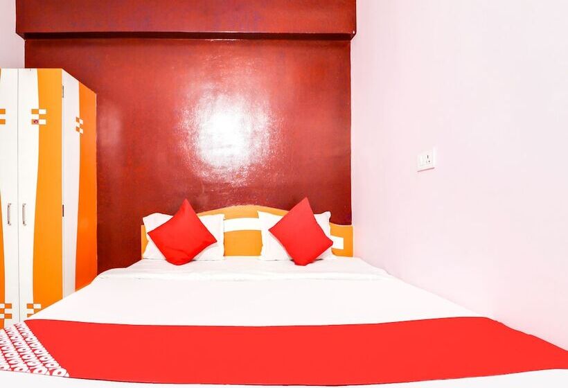 Triotel Hotels And Banquets Opc By Oyo Rooms