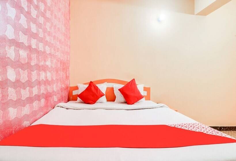 Triotel Hotels And Banquets Opc By Oyo Rooms