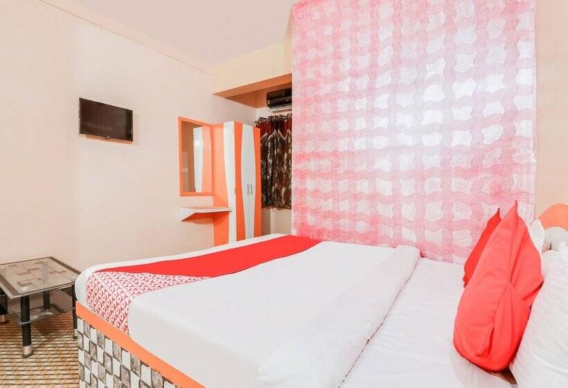 Triotel Hotels And Banquets Opc By Oyo Rooms