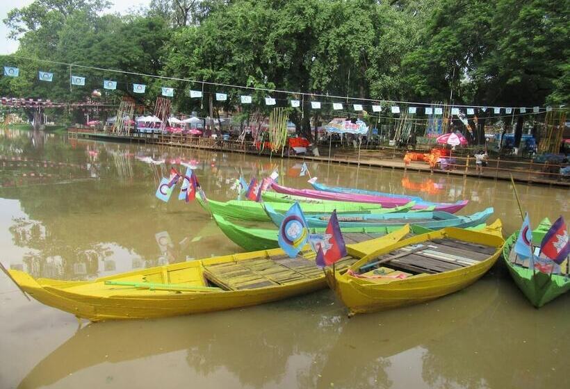 333 Hostel, Siem Reap