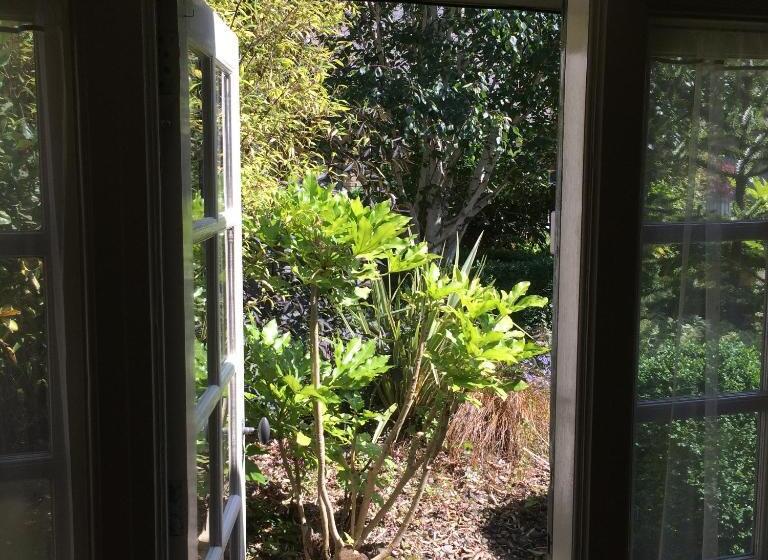 مبيت وإفطار Hemples Lodge