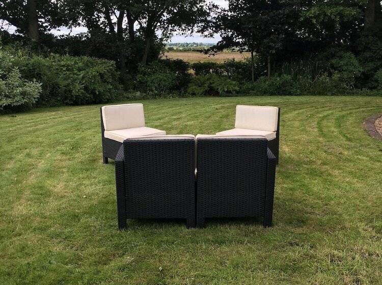 مبيت وإفطار Hemples Lodge